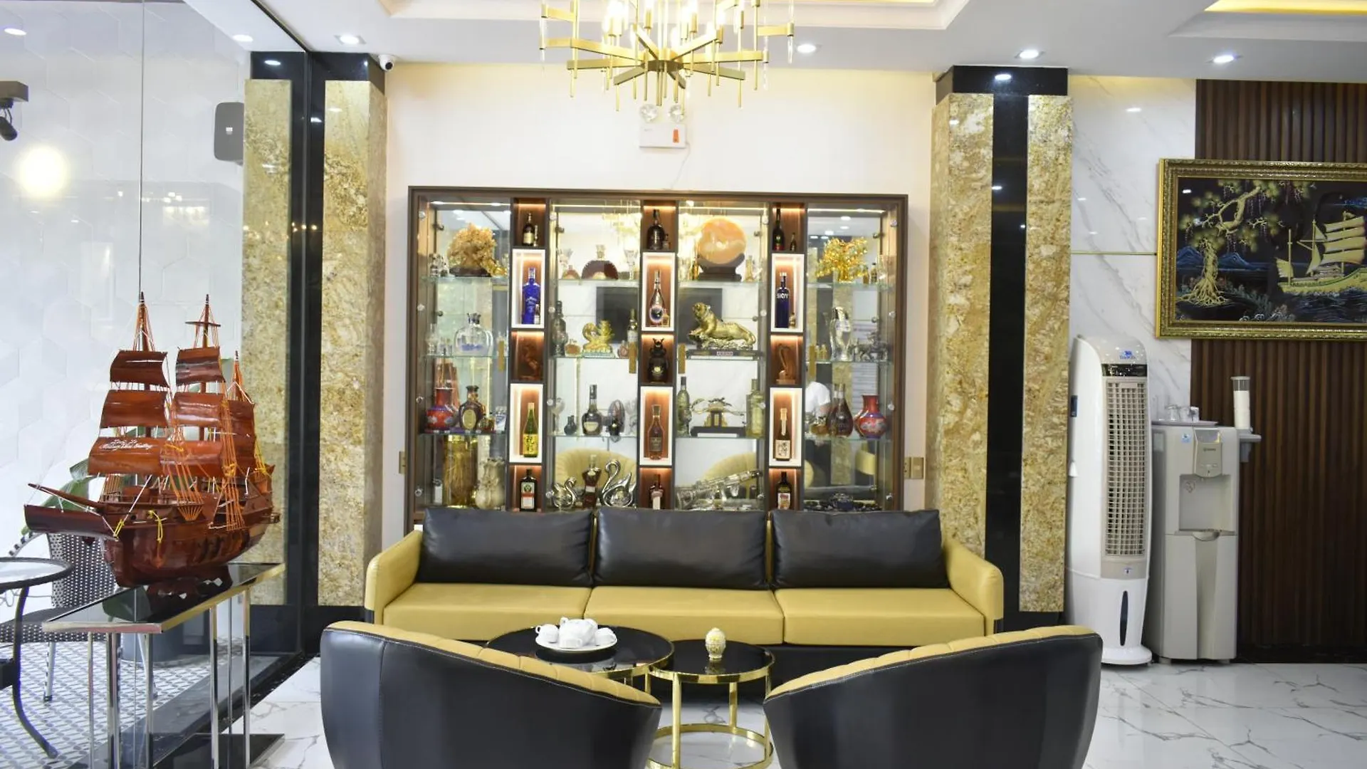 Anh Nguyet Da Nang Hotel